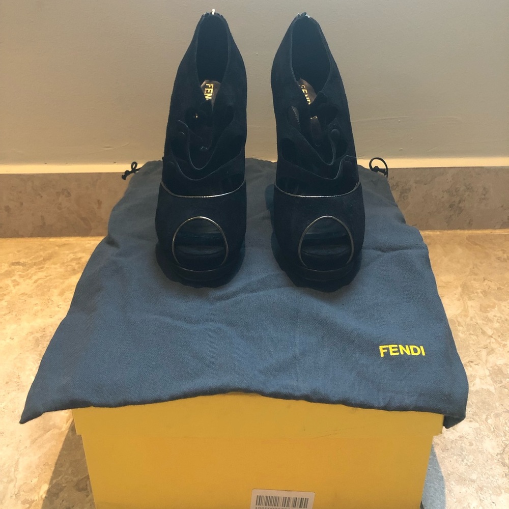 Black Platform Suede Shoes, size 8.5